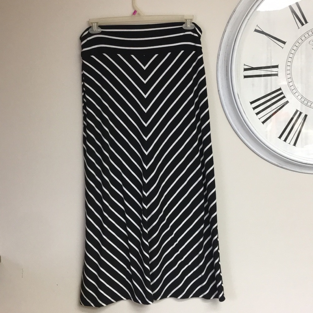 *3/$20* Faded Glory Stripped womens skirt